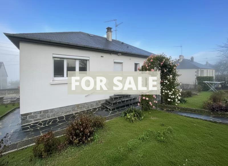 Detached House with Landcaped Garden