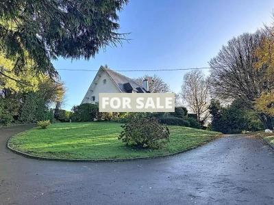 Very Impressive Detached House with Many Features