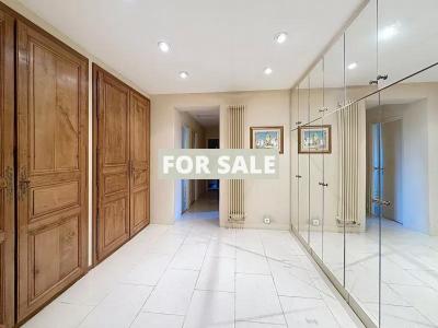 Very Impressive Detached House with Many Features