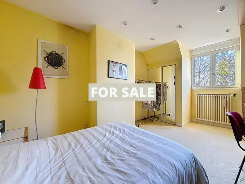 Very Impressive Detached House with Many Features