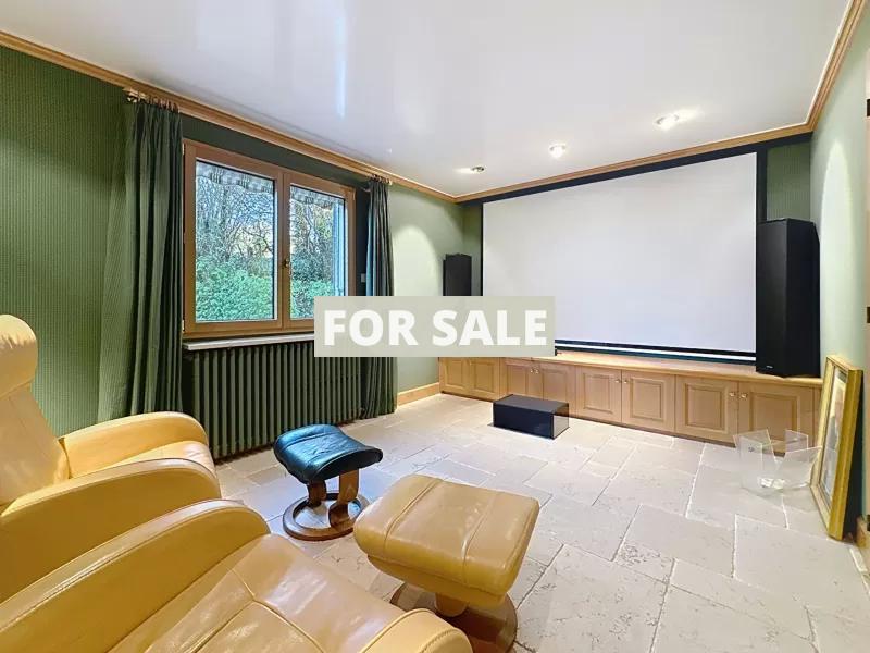 Very Impressive Detached House with Many Features