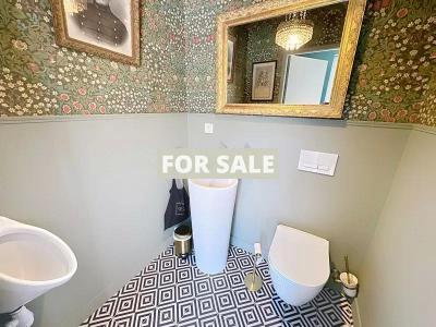 Detached House with Pool close to the Coast