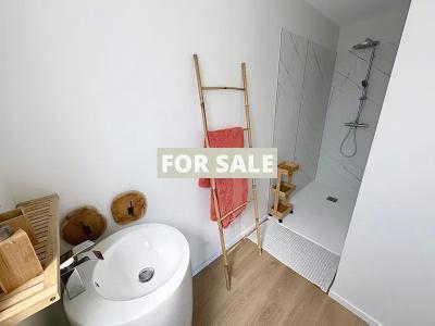 Detached House with Pool close to the Coast