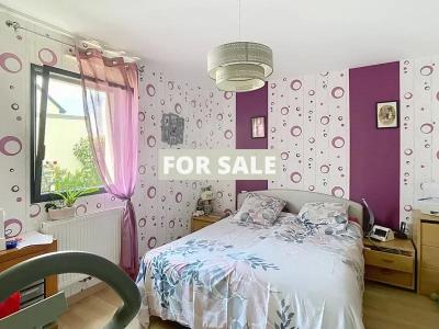 Detached Coastal House with Landscaped Garden