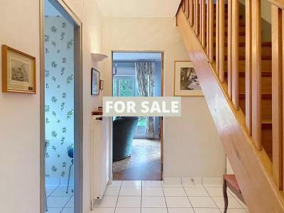 Traditional House with Garden