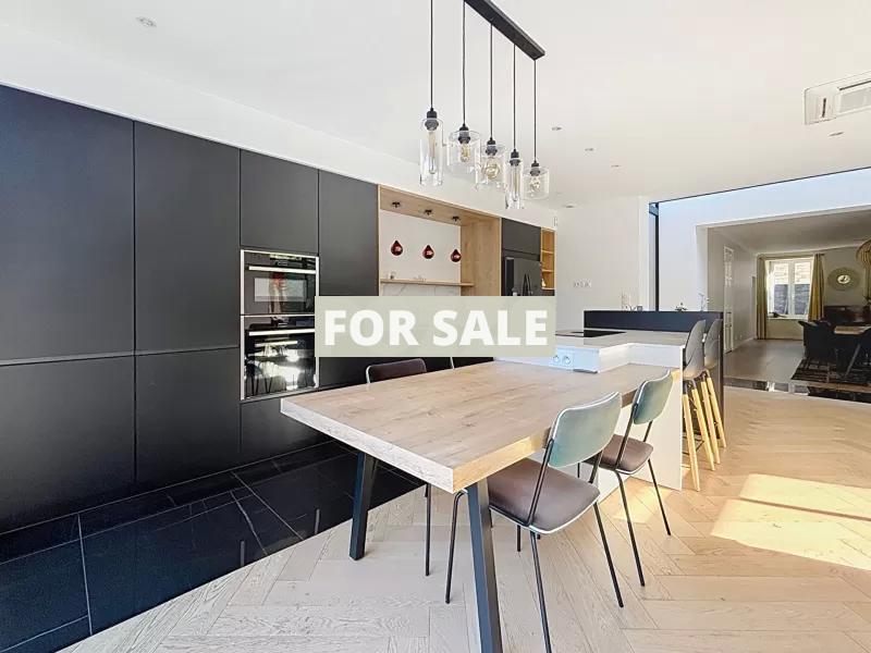 Traditiional House with Uber Contemporary Update