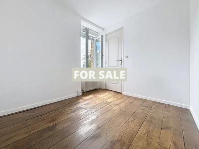 Town House with Neat Garden