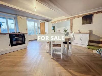 Beautiful Detached House with Garden