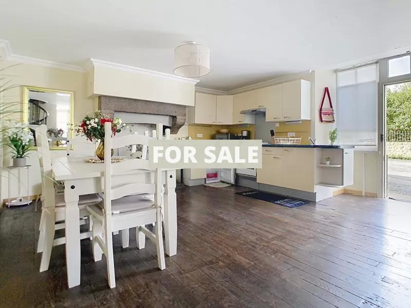 Delightful Cottage Style Property in Pretty Village