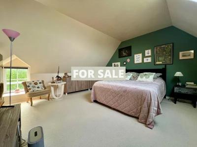 Coastal House in Great Location with Garden