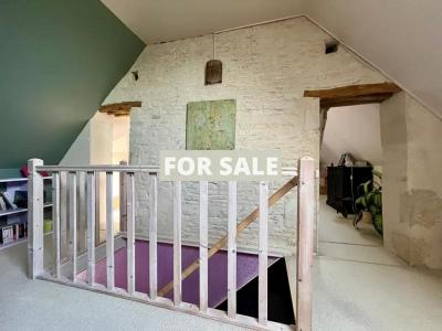 Coastal House in Great Location with Garden