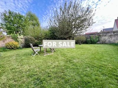 Coastal House in Great Location with Garden