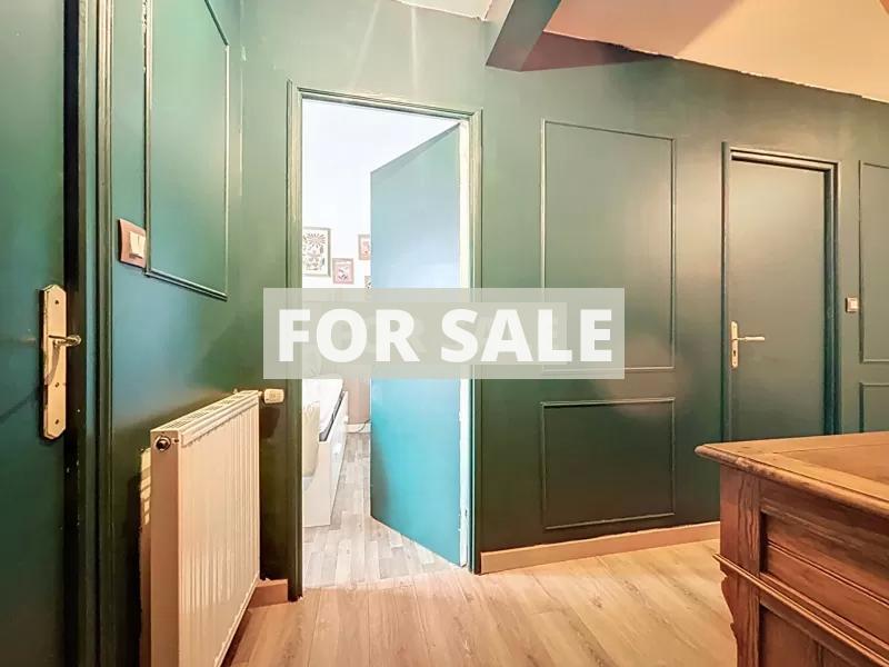 Detached House with Landscaped Garden