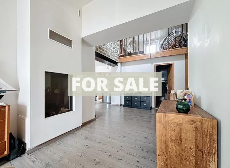 Detached House with Landscaped Garden