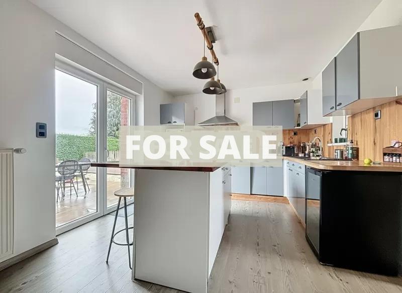 Detached House with Landscaped Garden