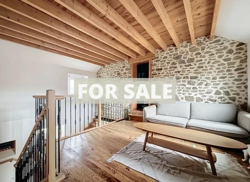 Detached House with Landscaped Garden