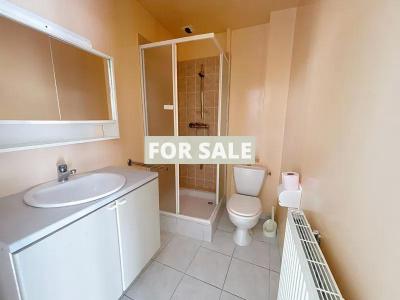 Contemporary Detached House with Landscaped Garden