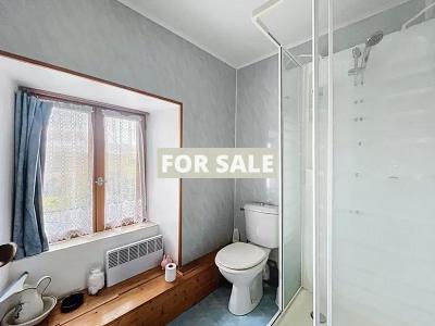 Detached Country House with Landscaped Garden