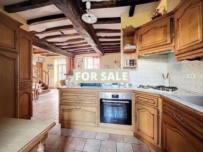 Detached Country House with Landscaped Garden