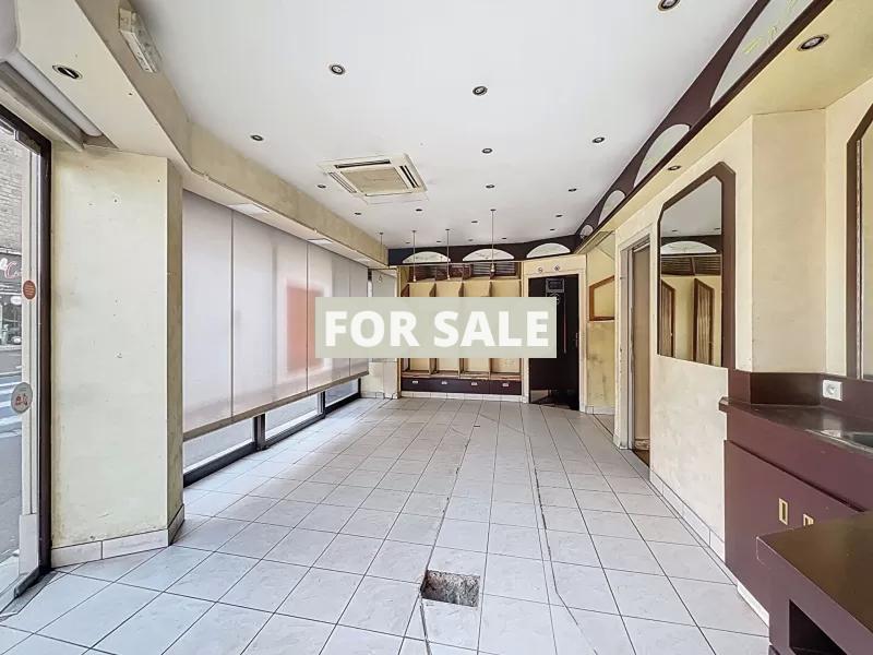 Building in Heart of Market Town