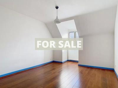 Building For Sale in Rural Village, Lots of Potential