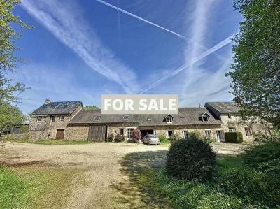 Detached Country House with Outbuilding