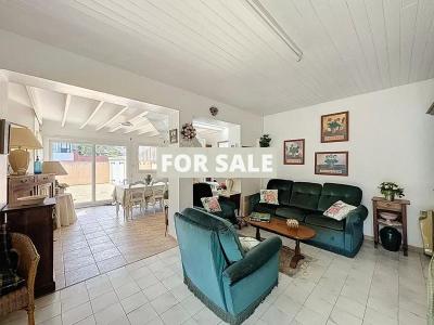 Detached House 50m from the Beech