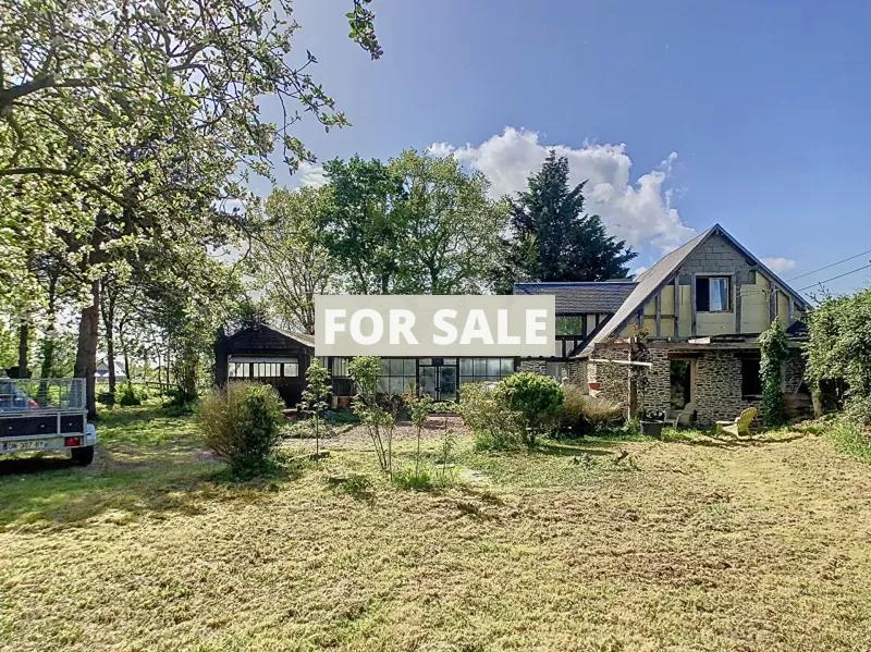 Detached Country House with Outbuilding