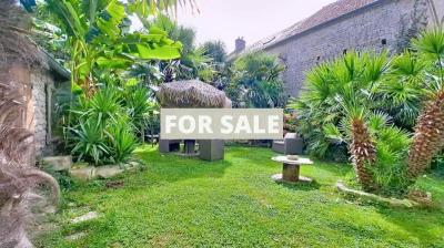 Superb House Not far from the Coast