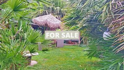 Superb House Not far from the Coast