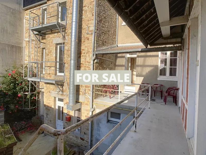 Town House 10kms from Mont-St-Michel