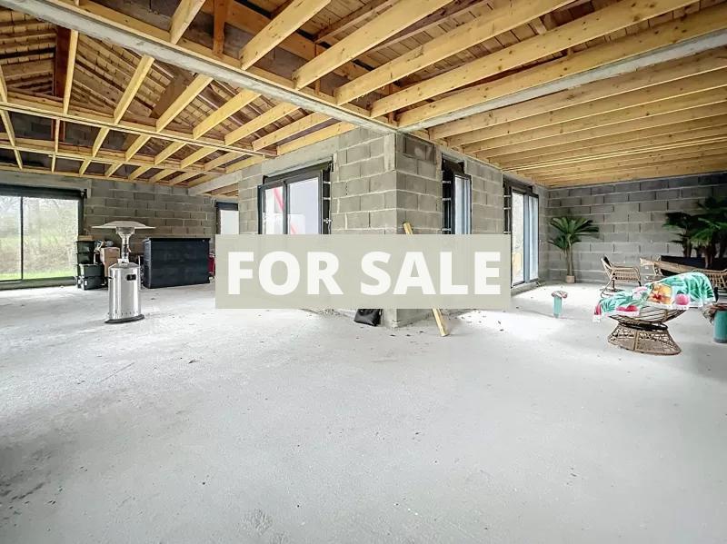 New Build Detached House with Garden