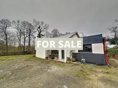 New Build Detached House with Garden