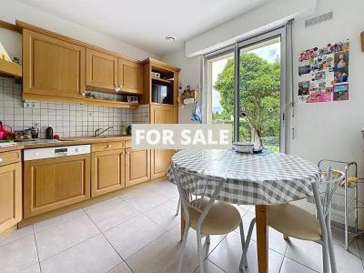 Detached House with Landscaped Garden