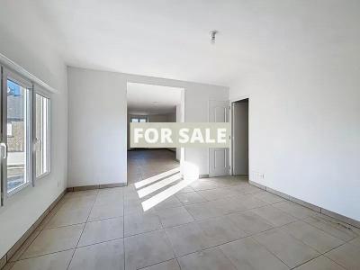 Supermarket For Sale with Apartment