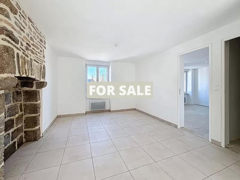 Supermarket For Sale with Apartment