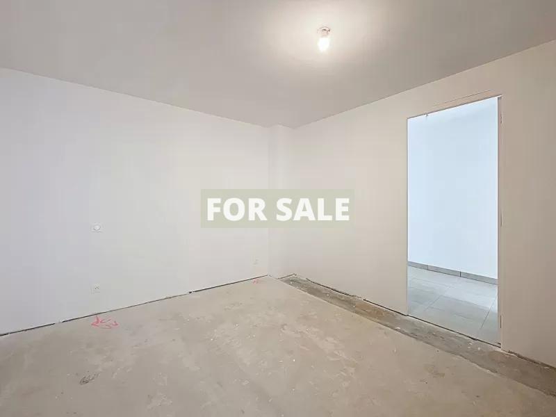 Supermarket For Sale with Apartment