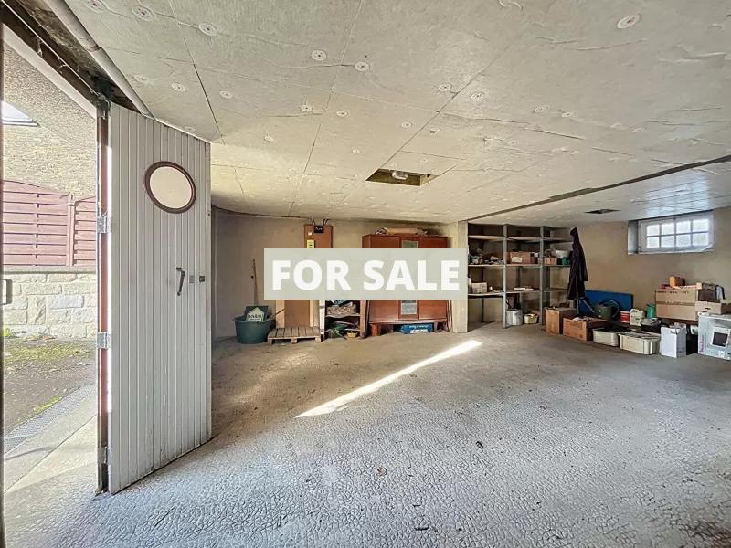 Detached House with Lovely Garden