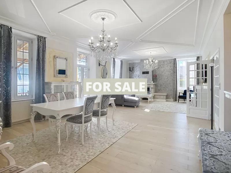 Manor House with Swimming Pool