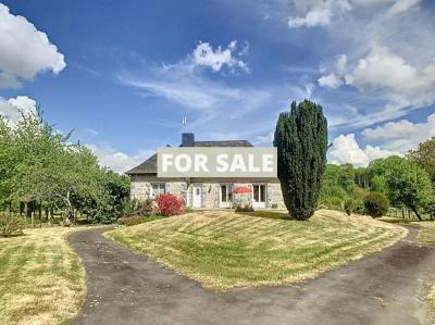 Detached Country House with Outbuilding