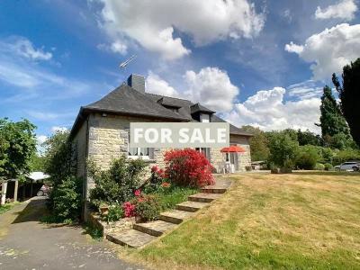 Detached Country House with Outbuilding