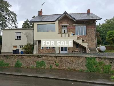 Detached House with Landscaped Garden