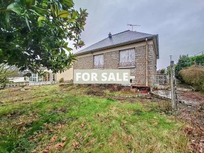 Detached House with Garden