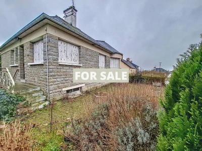 Detached House with Garden