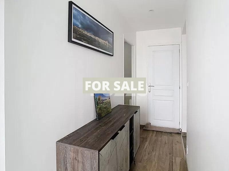 Traditional House with Garden Close to the Coast