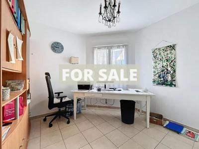 Detached House with Garden by the Coast