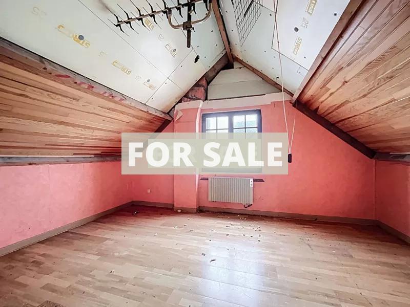 Detached House with Garden by the Coast