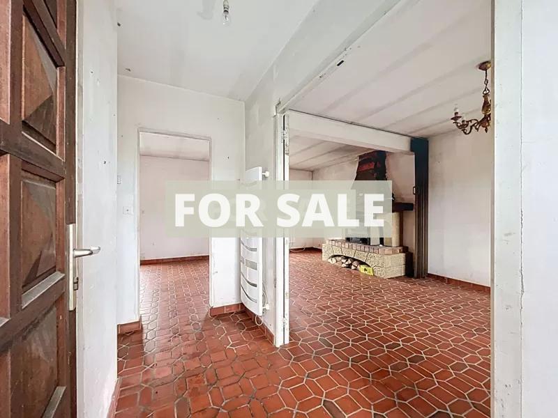 Detached House with Garden by the Coast