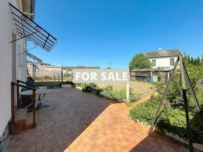 Detached House with Garden