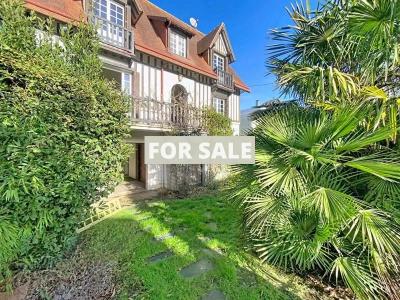 Period House in Glorious Coastal Location